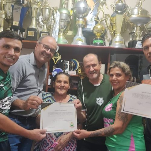 ENTREGUEI MOÇÃO AO TIME DE FUTEBOL CENTENÁRIO